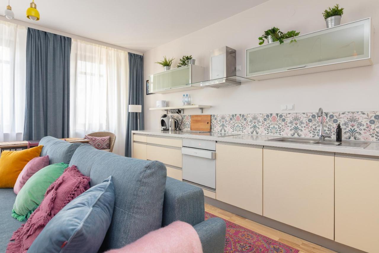 Wincentego Colorful Apartment Варшава Экстерьер фото